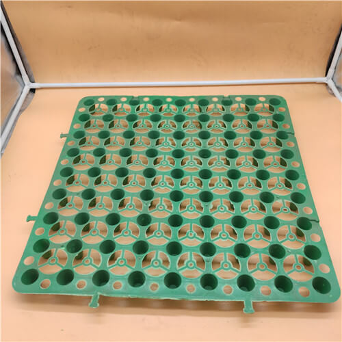 斜坡能使用蓄排水板吗?